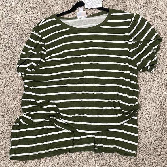 LuLaRoe Tops - New LULAROE Olive top sz large